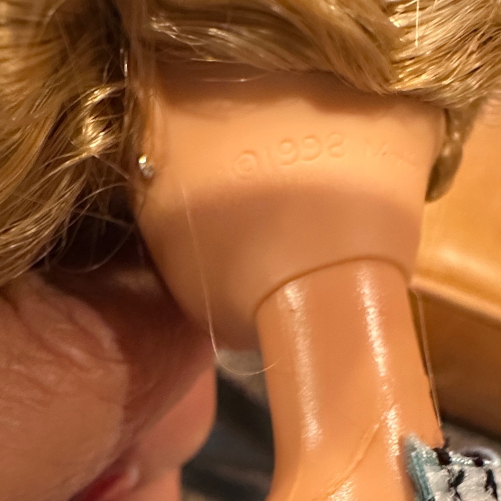 Mattel Doll with Blue and Blonde Features - Picture 5 of 6